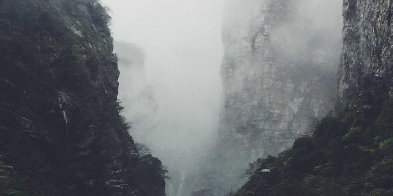 美国本科申请制胜关键：课外活动与领导力背景提升策略 | Visa Consulting与CDM Consulting专业解析